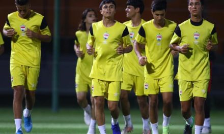 بالصور.. منتخب الناشئين يجري وحدته التدريبية في المعسكر التدريبي في مدينة العين الإماراتية
