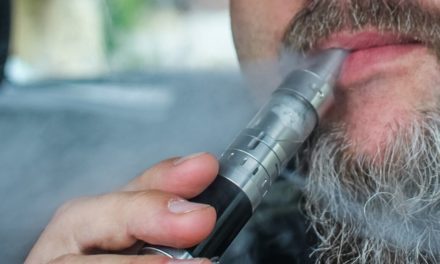 لماذا بعض المدخنين لا يصابون بسرطان الرئة ..؟ دراسة توضح