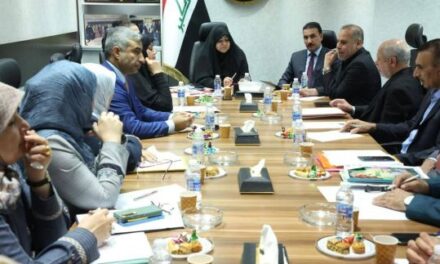 قبل بدء العام الدراسي الجديد.. البرلمان يطالب التربية بوضع خطة زمنية لطباعة الكتب